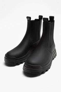 ZARA ラバーフィニッシュ チャンキーソール ブーツ レインブーツ