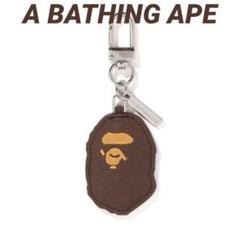 店内商品がすべてレジにて半額！！ ブラウン レザー APEHEAD BAPE☆新品・未使用 キーホルダー 小物