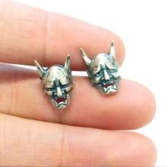 新品★ 般若 ゴシック ピアス ユニセックス シルバー色 ハンニャ