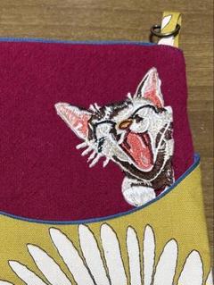 【ハンドメイド】スマホショルダー　サコッシュ　ポーチ　猫　花柄