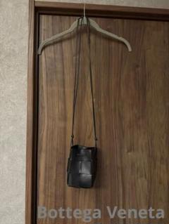 Bottega Veneta スモールカセット ブラックショルダーバッグ