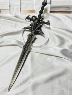 World of Warcraftアーサスメネシルの剣大 ミニチュア キーホルダ World of Warcraftアーサスメネシルの剣大 ミニチュア