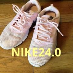 NIKE 薄いピンク ランニングシューズ　ウォーキングシューズ