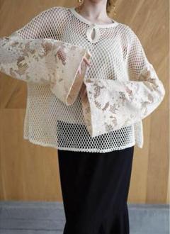 2025年最新】acka flare sleeve ami topsの人気アイテム - メルカリ