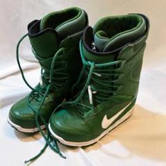 Nike スノーボードブーツ 花柄 Nike スノーボードブーツ 花柄 ウィンタースポーツ