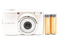 中古　美品　Nikon COOLPIX L23 シルバー Amazon | NikonデジタルカメラCOOLPIX L23 シルバー L23SL 1000