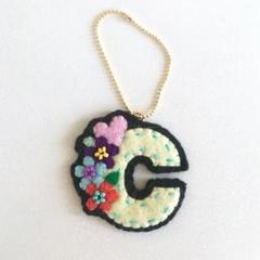 イニシャルチャーム C