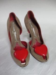 VivienneWestwood ヴィヴィアン茶 ベージュハートパンプス VivienneWestwood ヴィヴィアン茶 ベージュハートパンプス