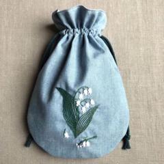 すずらんの刺繍巾着＊刺繍ポーチ　ハンドメイド