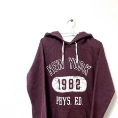 NEW YORK GARAGE HOODIE レッド　プルオーバーパーカー