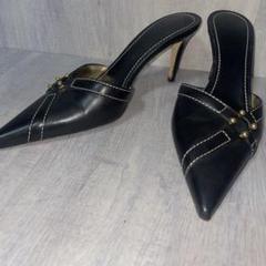 CELINE ブラック ポインテッドトゥ ミュール CELINE(セリーヌ) ポインテッドトゥバレエシューズ ブラック