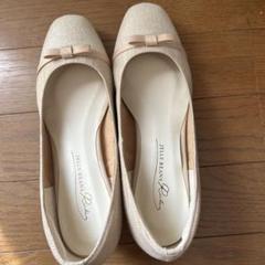 新品　JELLY BEANS ベージュ リボン付き5cmパンプス
