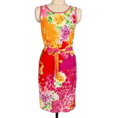 マカ140 超美品 レオナール 花柄ノースリーブひざ丈ワンピース ピンク系