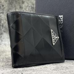 近年モデル 極美品✨プラダ ブラッシュドレザー トライアングル