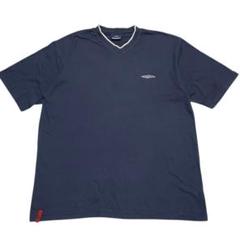 00s UMBRO アンブロ ロゴ ジャージー 半袖 Tシャツ Vネック 古着 Y2K ゴープコア 2000年代 USED メンズ トップス ネイビー 紺 アンブロTシャツ umbro 刺繍ロゴ Vネック 00S】 - メルカリ