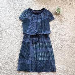 【Reflect】総柄ワンピース 袖フレア ウエストゴム紐 人工革 ゆったり