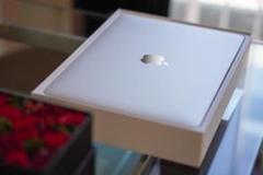 【新品級】Macbook 12インチ シルバー 充放電47回 Office付き