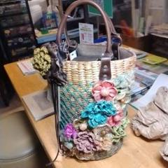 ウォーターヒヤシンス　本革　花の刺繍付きかごバッグ　マガジンラック