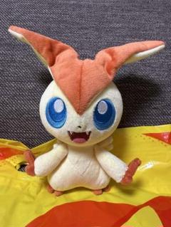ビクティニ　ぬいぐるみ　ポケモンセンター　2012年　ポケモンキャンバス　レア ポケモンキャンバス ビクティニ ぬいぐるみ ポケモンセンター 2012