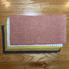 和布のはぎれセット12枚(約10×20㎝、赤・黄・茶・白等)