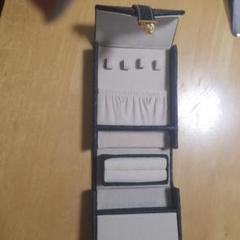 アクセサリーケース