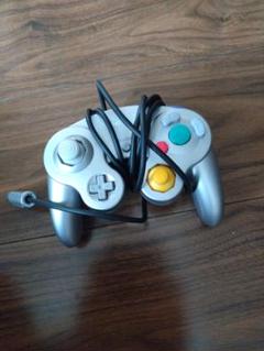 ゲームキューブ　コントローラー