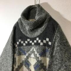 【個性派古着】イタリア製　総柄デザインニット　ハイネック　肉厚セーター　 Ｌ相当