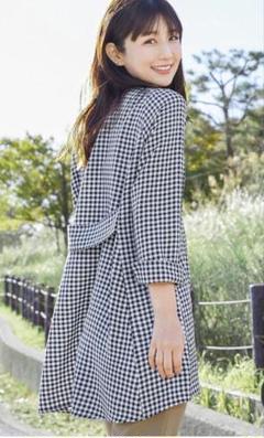 美品✨yori. ヨリ フレアチュニック 半袖 Aライン 紺色 綺麗め