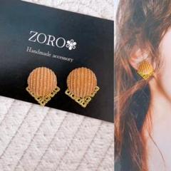 ✦大人クール✦コーデュロイカボションピアスbeige ✦長さ約2.2cmのサムネイル