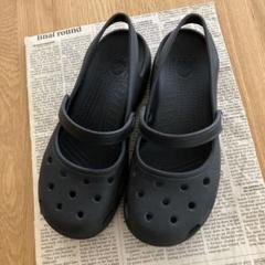 美品✨ crocs クロックス シャイナ ブラック バックストラップ