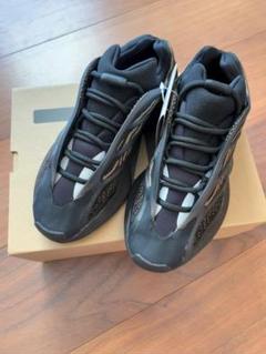 【新品 未使用】adidas yeezy boost 700
