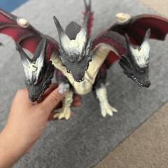 バンダイ　デスギドラ Amazon.co.jp: デスギドラ ソフビ : おもちゃ
