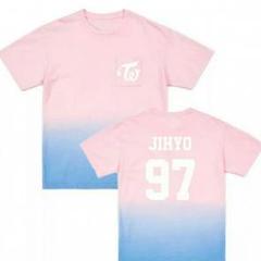 【ジヒョ・L】TWICE THIS IS FOR 半袖 ツアー Tシャツ グッズ ジヒョ・L】TWICE THIS IS FOR 半袖 ツアー Tシャツ グッズ