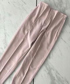 美品 ビームスライツ テーパード パンツ ライトピンクのサムネイル