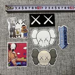 KAWS TOKYO FIRST ステッカー 6枚セット KAWS TOKYO FIRST ワッペン CHUM 全種6つセットの通販 by でぶ