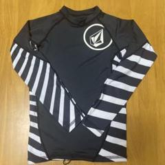 ボルコム　ラッシュガード　size130