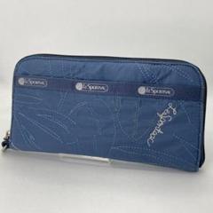 新品未使用✨レスポートサック 長財布 財布　ラウンドジップ 新品未使用 レスポートサックLeSportsac クリスマス柄 ブラック