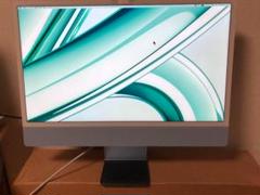 iMac：テンキー付きキーボードあり