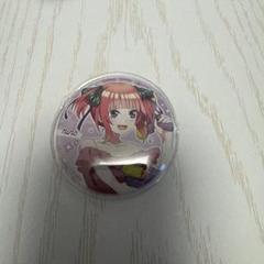 五等分の花嫁 まねきねこ 二乃 缶バッジ 五等分の花嫁 まねきねこ限定 缶バッジ 中野二乃 - メルカリ