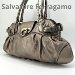 フェラガモバッグ　マリッサ 　メルカリ便 Salvatore Ferragamo】フェラガモ マリッサ ゴールドバッグ