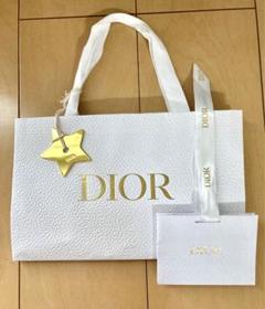 Diorピアス（包装・紙袋・チャーム・メッセージカード全部付いてます） Amazon | Christian Dior ディオール 2025 母の日 ギフト