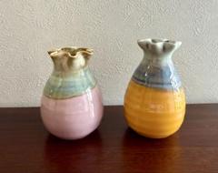 ☆新品☆ポップな陶器製 花瓶ピンクとオレンジ色2個☆職人が一つ一つ手作業で作った