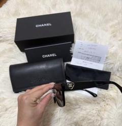 CHANEL ブラック サングラス ハートロゴ ハートモチーフが可愛い♪】CHANEL ハートCCロゴ サングラス