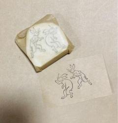 消しゴムはんこ。鳥獣戯画 兎のサムネイル