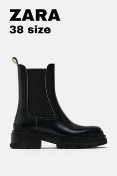 新品　ZARA リアルレザー トラックソールアンクルブーツ　ロング　37 ZARA(ザラ)の「トラックソールフラットリアルレザーアンクル