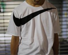 ☆匿名発送☆ナイキ ビッグスウッシュ Tシャツ