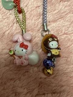ハローキティ ストラップ ウサギとたぬき
