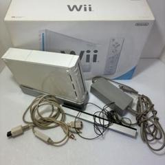 Wii本体＋ソフト9本＋初期付属品＋追加購入品（コントローラー等）セット