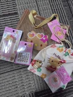 日焼けキティ　DAISO　セリア　キャンドゥ