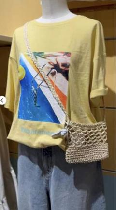 フォトビッグロゴTee アングリッド　Tシャツ　フォトプリント　イエロー